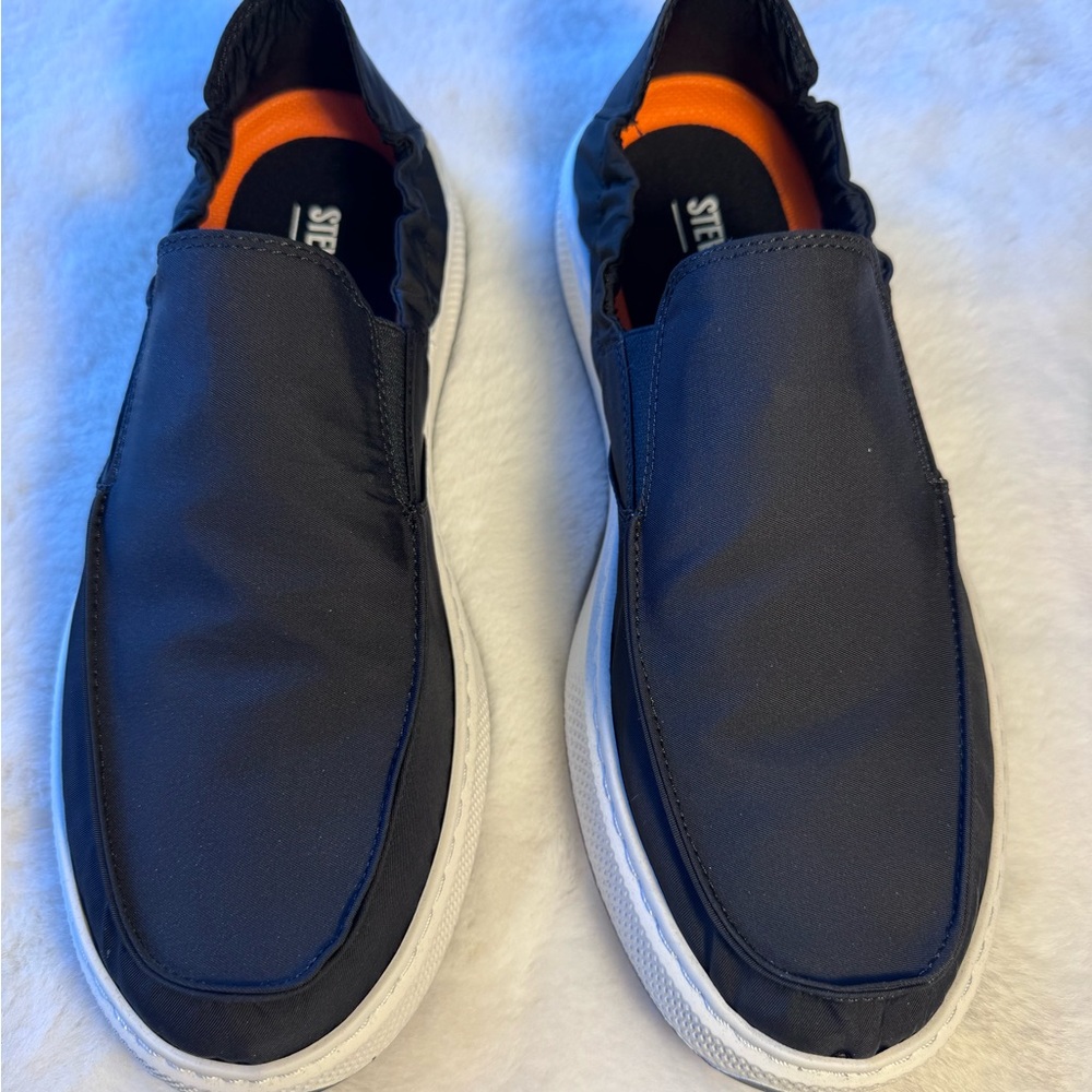 Steve Madden Black Nellis Slip-On Sneakers Size 8.5